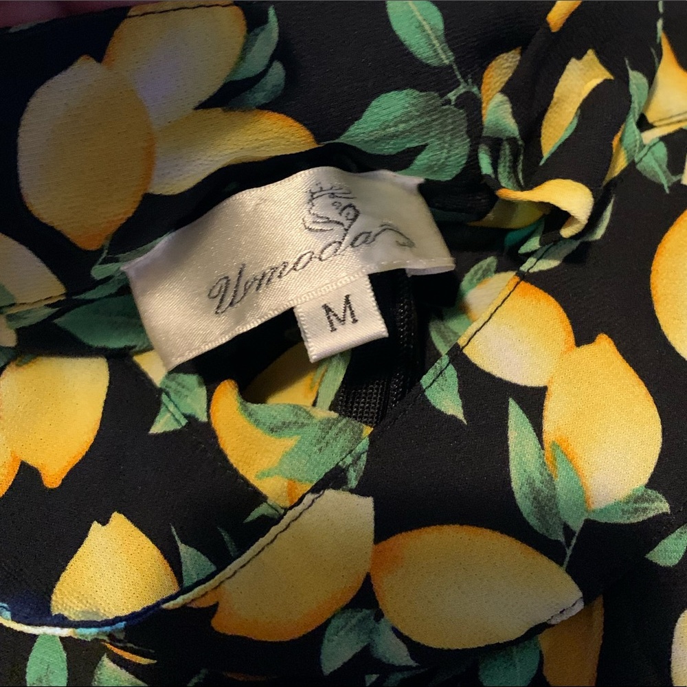 LF Lemon Print Cold Shoulder Ruffle Crop Top 🍋 - Picture 4 of 7